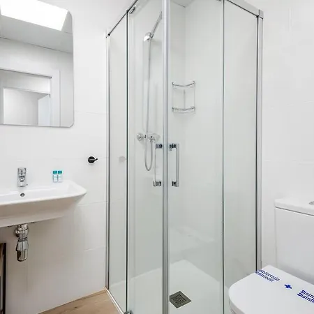 Modern 2 Bedroom Rooftop Pool + Gym Rdr328 * Marbella